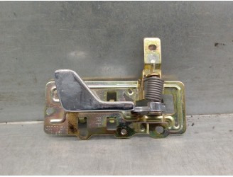 Replacement right front interior door handle for MG 800 series (RS) 2.0 16V CAT OEM IAM reference FVB10010 4 DOORS