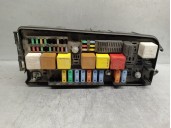 Recambio de caja reles / fusibles para opel vectra c berlina 1.9 cdti referencia OEM IAM 13240247 519181101 GM