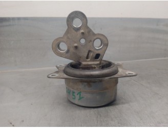 Recambio de soporte motor para opel vectra c berlina 1.9 cdti referencia OEM IAM V057294706  