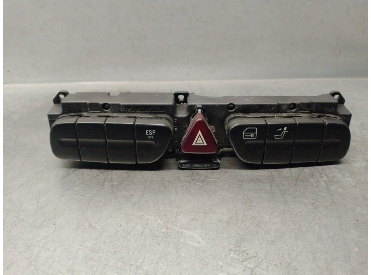 Replacement hazard warning switch for Mercedes-Benz C-Class (W203) saloon 2.2 CDI cat OEM IAM reference 2038215679 