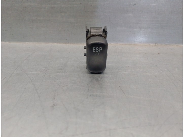 Recambio de mando para mercedes-benz clase e (w210) berlina 2.6 cat referencia OEM IAM 2108213551 2108213551 