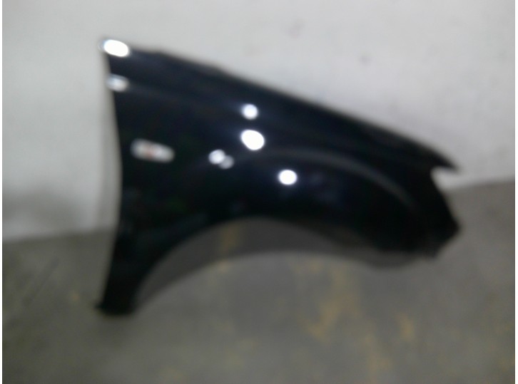 Recambio de aleta delantera derecha para mitsubishi outlander (cw0) 2.0 di-d cat referencia OEM IAM 5220C672 NEGRA 