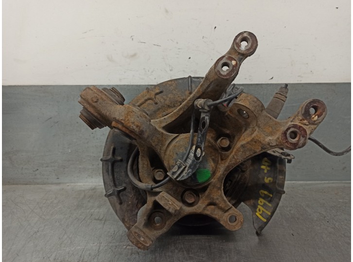 Recambio de mangueta trasera derecha para hyundai i30 1.6 crdi cat referencia OEM IAM 527202H000 