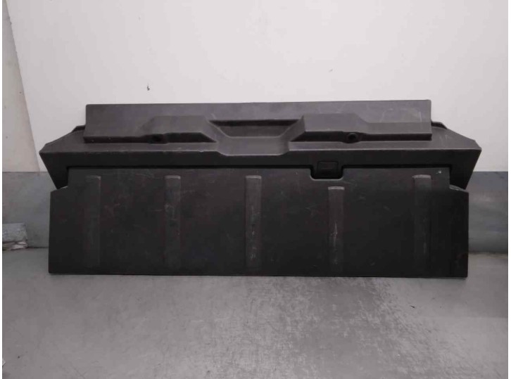 Recambio de molduras traseras para mitsubishi outlander (cw0) 2.0 di-d cat referencia OEM IAM 7240A024 