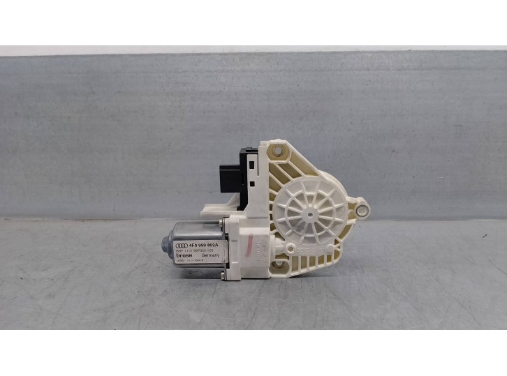 Replacement rear right window regulator motor for audi a6 saloon (4f2) 3.0 v6 24v tdi OEM IAM reference 4F0959802A 6 PINS 