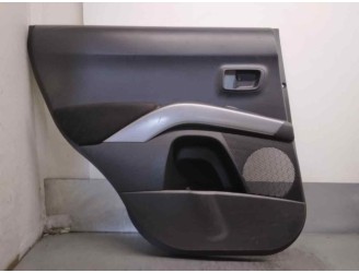 Recambio de guarnecido puerta trasera izquierda para mitsubishi outlander (cw0) 2.0 di-d cat referencia OEM IAM 7222A387XA  