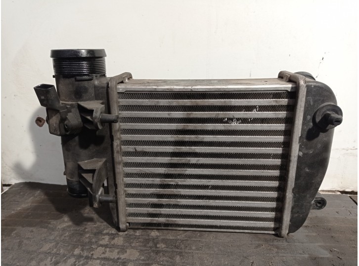 Recambio de intercooler para audi a6 berlina (4f2) 3.0 v6 24v tdi referencia OEM IAM 4F0145805E JDEUS