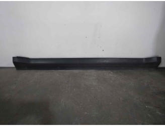 Recambio de faldon lateral para mitsubishi outlander (cw0) 2.0 di-d cat referencia OEM IAM 6512A02502 NEGRO DERECHO