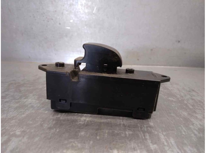 Recambio de mando elevalunas delantero derecho para mitsubishi outlander (cw0) 2.0 di-d cat referencia OEM IAM 8608A061 