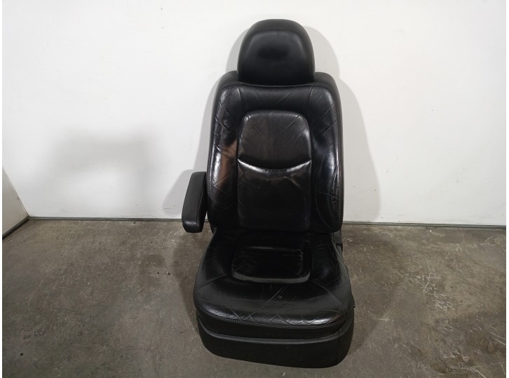 Recambio de asiento delantero izquierdo para chevrolet hhr 2.4 16v referencia OEM IAM 21993923 CUERO NEGRO 5 PUERTAS