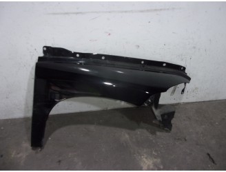 Recambio de aleta delantera derecha para chevrolet hhr 2.4 16v referencia OEM IAM 20919883 NEGRA 