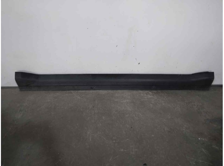 Recambio de faldon lateral para mitsubishi outlander (cw0) 2.0 di-d cat referencia OEM IAM 6512A02501 NEGRO IZQUIERDO