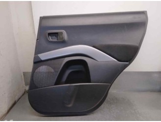 Recambio de guarnecido puerta trasera derecha para mitsubishi outlander (cw0) 2.0 di-d cat referencia OEM IAM 7222A388XA  