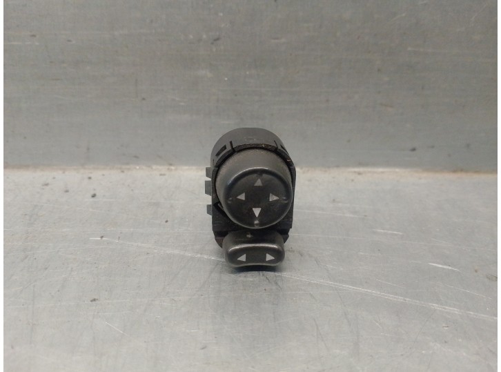 Recambio de mando retrovisor para chevrolet hhr 2.4 16v referencia OEM IAM 15261340 