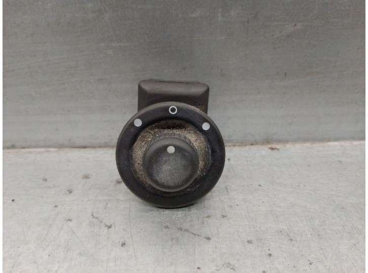 Recambio de mando retrovisor para opel movano (2004 =>) 2.5 cdti cat (g9u-a750) referencia OEM IAM 8200002442 