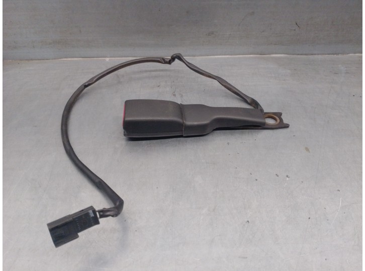 Recambio de enganche cinturon para chevrolet hhr 2.4 16v referencia OEM IAM 89026441 DELANTERO IZQUIERDO 2 PINES - 5 PUERTAS