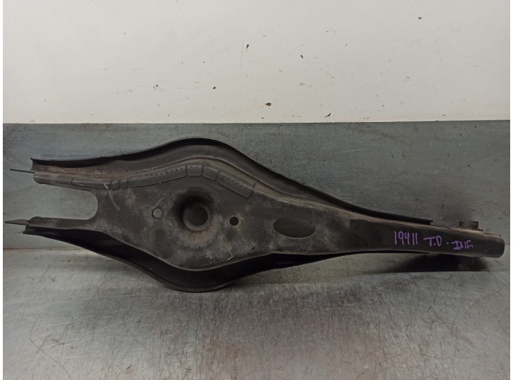 Recambio de brazo suspension inferior trasero derecho para hyundai ioniq referencia OEM IAM 55220G2100  