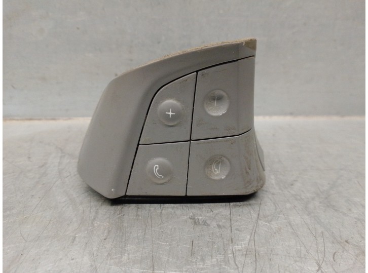 Recambio de mando volante para mercedes-benz clase r (w251) 3.0 cdi cat referencia OEM IAM A1648200010 