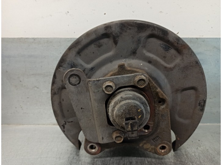 Recambio de mangueta trasera derecha para hyundai i10 1.2 cat referencia OEM IAM 527501G100  