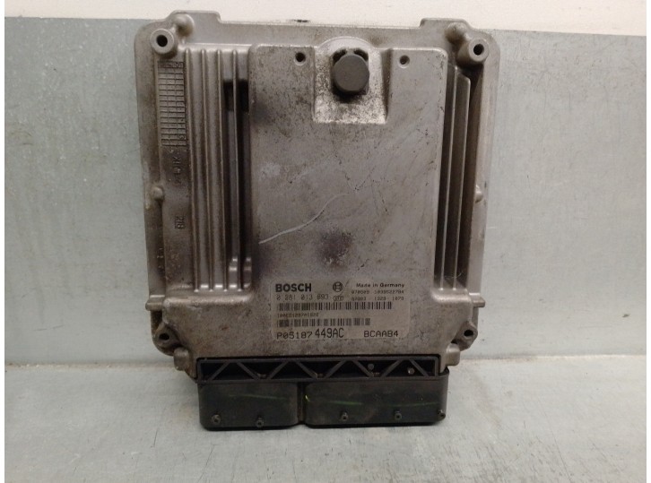 Recambio de centralita motor uce para dodge caliber 2.0 16v crd cat referencia OEM IAM P05187449AC 0281013693 BOSCH