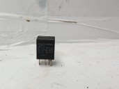 Recambio de rele para dodge caliber 2.0 16v crd cat referencia OEM IAM G8HE1C7TR1  OMRON