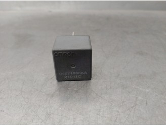 Recambio de rele para dodge caliber 2.0 16v crd cat referencia OEM IAM 04671886SAA OMRON