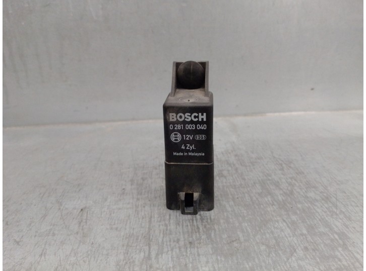 Recambio de caja precalentamiento para dodge caliber 2.0 16v crd cat referencia OEM IAM 05033351AA 0281003040 BOSCH