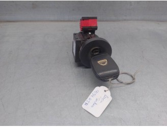 Replacement ignition switch for Dacia Sandero II 0.9 TCe CAT OEM IAM reference 285916556R 21986212 JOHNSON CONTROLS