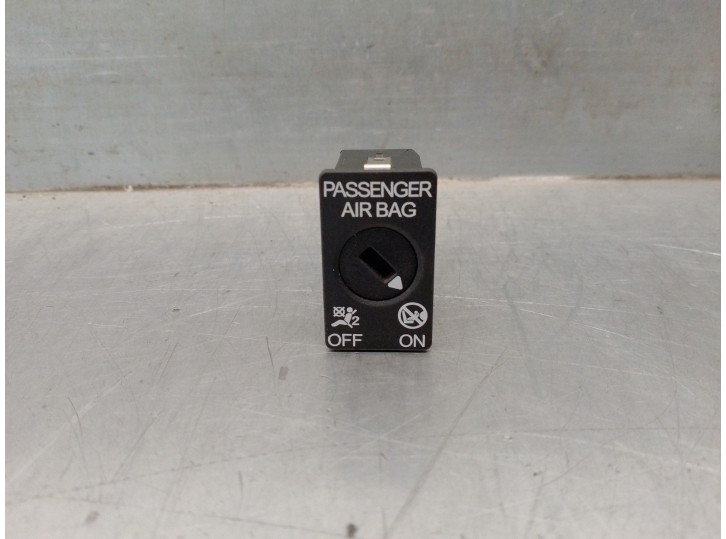 Recambio de interruptor para volkswagen golf vii lim. (bq1) r bmt/start-stopp 4motion referencia OEM IAM 5C5919237 