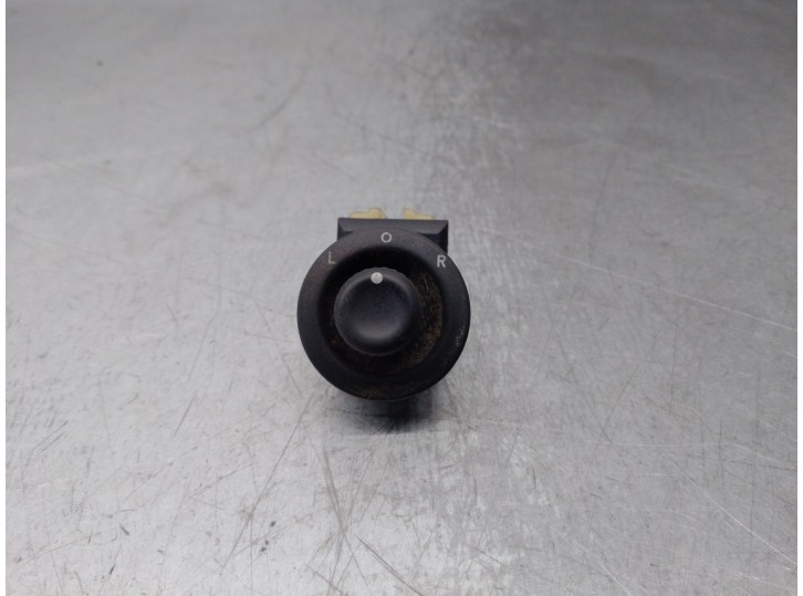 Recambio de mando retrovisor para dodge caliber 2.0 16v crd cat referencia OEM IAM 56040694AD  