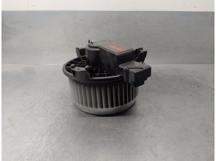 Recambio de motor calefaccion para dodge caliber 2.0 16v crd cat referencia OEM IAM AY2727005011 