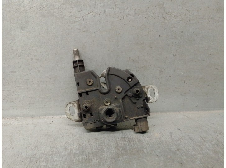 Recambio de cerradura capot para ford focus berlina (cak) 1.8 16v cat referencia OEM IAM XS4116700CF  