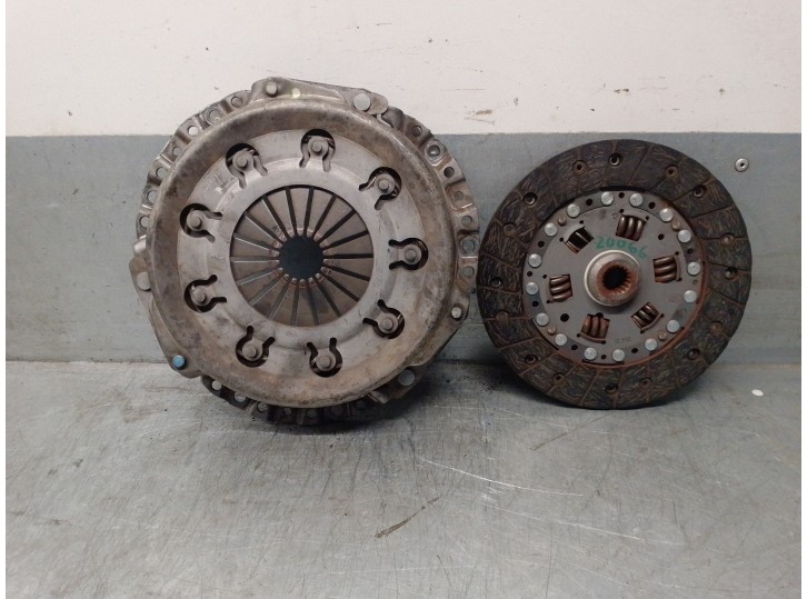 Replacement clutch kit for Citroën C15 1.8 diesel (161) OEM IAM reference 2004C3 LUK