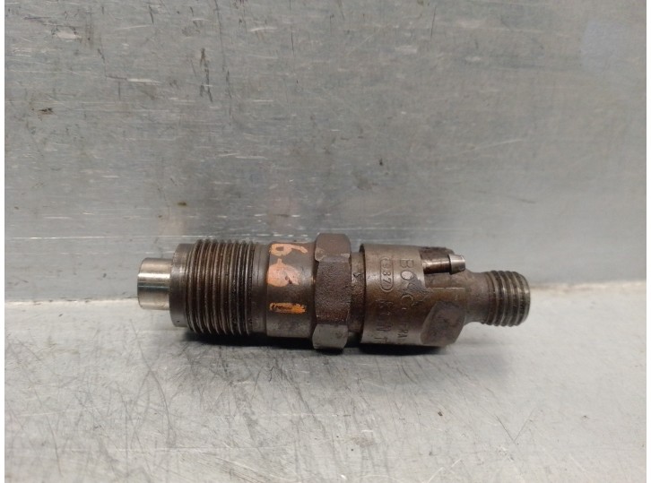 Recambio de inyector para nissan vanette cargo 2.3 diesel referencia OEM IAM KCN18P1 KCN18P1 BOSCH