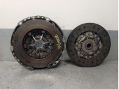 Replacement clutch kit for Volvo S40 saloon 2.0 diesel cat OEM IAM reference 31367652 LUK