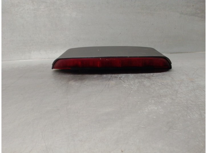 Recambio de luz central de freno para hyundai i10 1.1 12v cat referencia OEM IAM 927500X0004X  