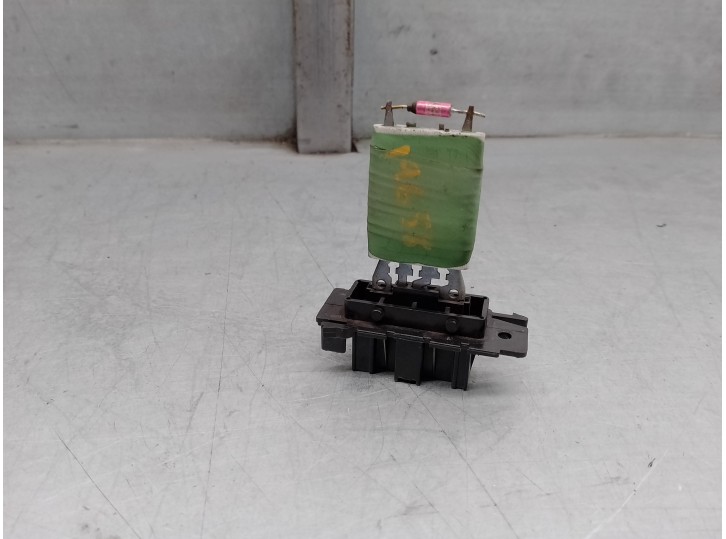 Recambio de resistencia calefaccion para fiat fiorino 1.3 16v jtd cat referencia OEM IAM 77366906  