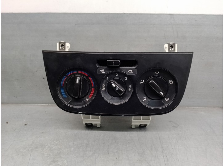 Recambio de mando calefaccion / aire acondicionado para fiat fiorino 1.3 16v jtd cat referencia OEM IAM 735462118  