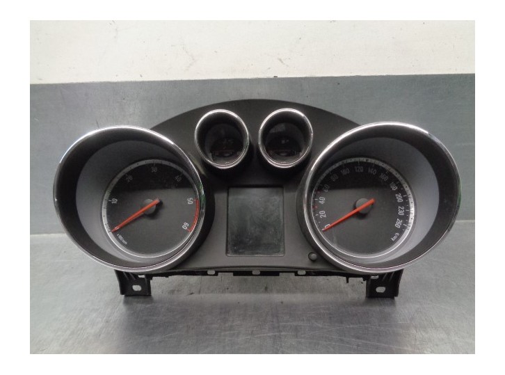 Recambio de cuadro instrumentos para opel insignia a (g09) 2.0 cdti 4x4 (68) referencia OEM IAM 20970764  