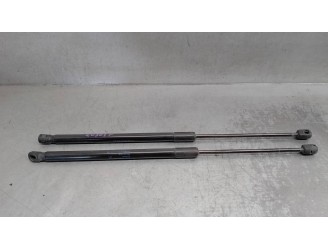 Replacement boot / tailgate dampers for Audi A3 (8P) 2.0 TDI OEM IAM reference 8P4827552B 