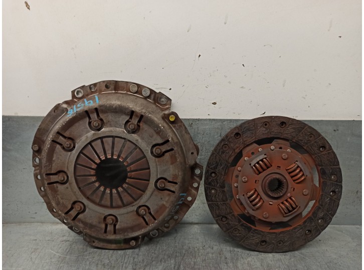 Recambio de kit embrague para toyota avensis berlina (t25) 1.8 sol sedán (4-ptas.) referencia OEM IAM 3121005041 122018110 LUK