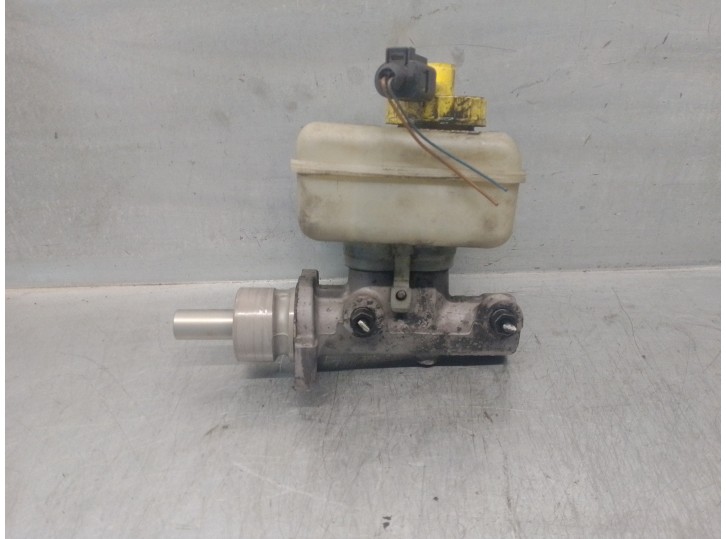 Replacement brake pump for Audi A3 (8L) 1.9 TDI OEM IAM reference 21027099 