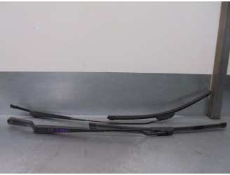 Recambio de brazo limpia delantero derecho para audi a3 (8l) 1.9 tdi referencia OEM IAM 1J1955409A 1J1955410A - 