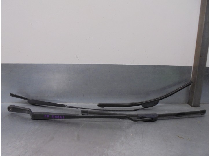 Recambio de brazo limpia delantero derecho para audi a3 (8l) 1.9 tdi referencia OEM IAM 1J1955409A 1J1955410A - 