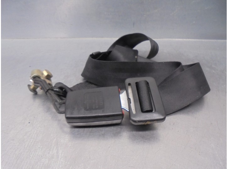 Replacement seatbelt buckle for Audi A3 (8L) 1.9 TDI OEM IAM reference 8L0857713 TRA CENT.