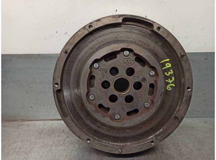 Recambio de volante motor para opel grandland x 1.6 16v cdti dpf referencia OEM IAM 9818024380  