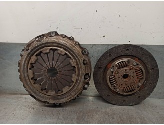 Replacement clutch kit for Peugeot 307 (S1) 1.6 16V CAT OEM IAM reference 9642819880 