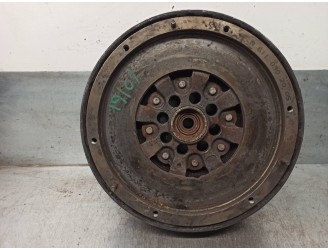 Recambio de volante motor para mercedes-benz sprinter 02.00  caja cerrada 2.2 cdi cat referencia OEM IAM A6110302005  