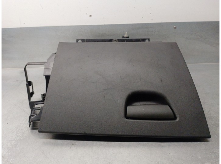 Recambio de guantera para fiat stilo (192) 1.9 jtd cat referencia OEM IAM 735269803 