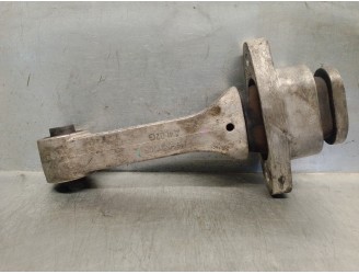 Recambio de soporte motor trasero para kia sportage 1.7 crdi cat referencia OEM IAM 219592S000 219692S000 